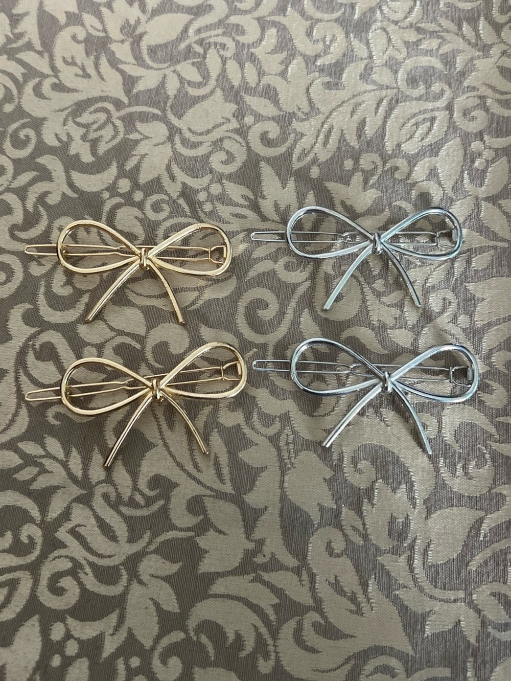 Lot Of 4 Bow Barrettes Goldtone And Silvertone Fashion Hair Accessories